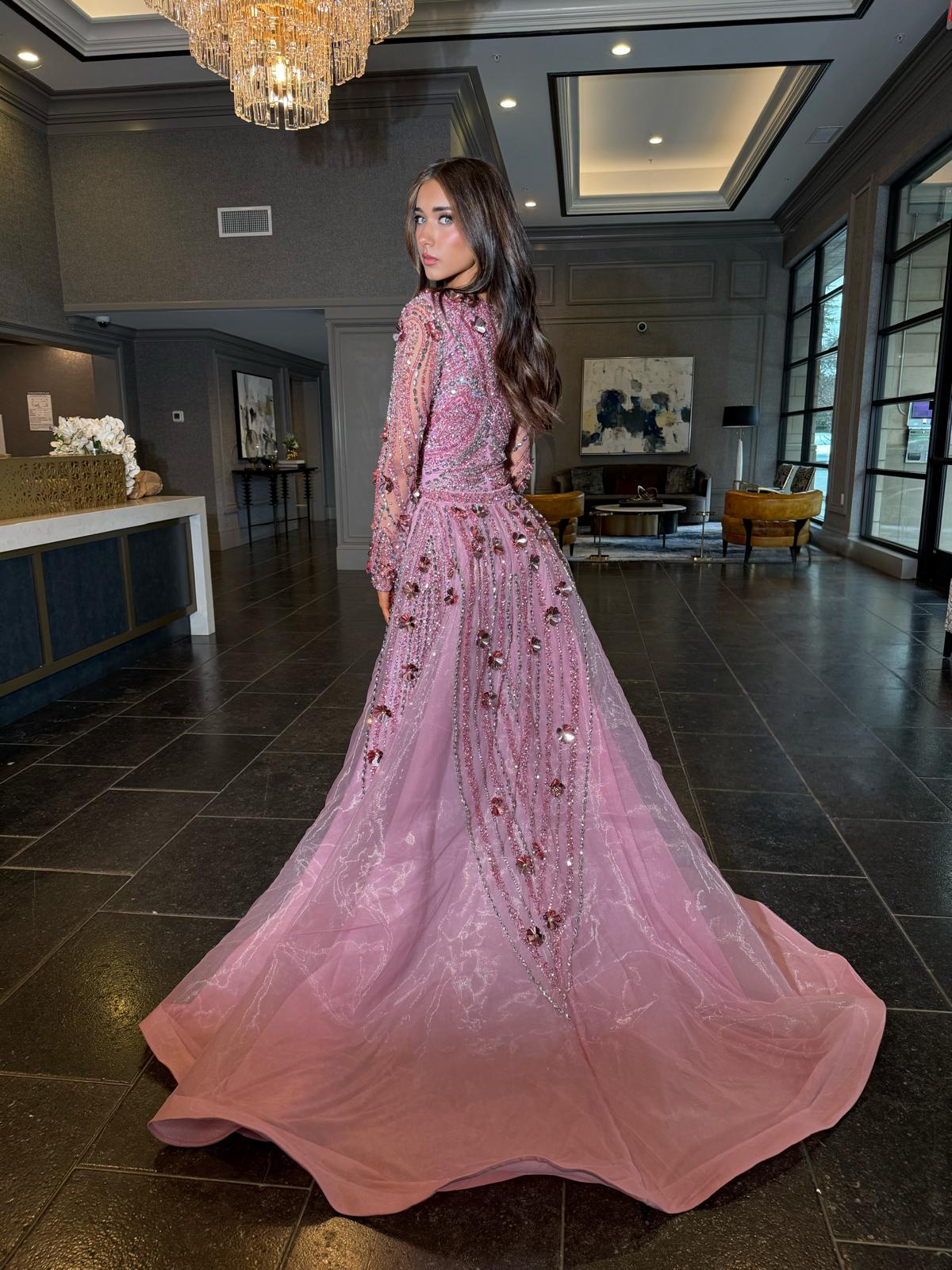 Zaina Dual-layered Silhouette Consisting Voluminous Overskirt